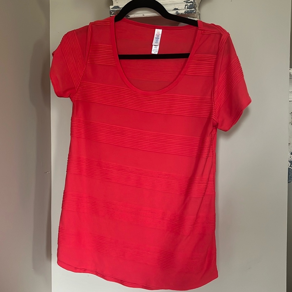 LuLaRoe top